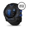 Garmin Instinct 3 AMOLED-kello - 50 mm - musta sähkösinisellä rannekkeella