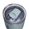 Mugak tumbler sist hutsean isolatutako camelbak