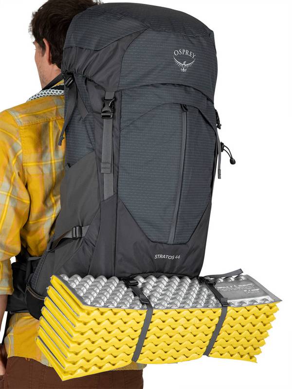 Stratos/Sirrus Osprey backpack: removable straps to carry a mattress